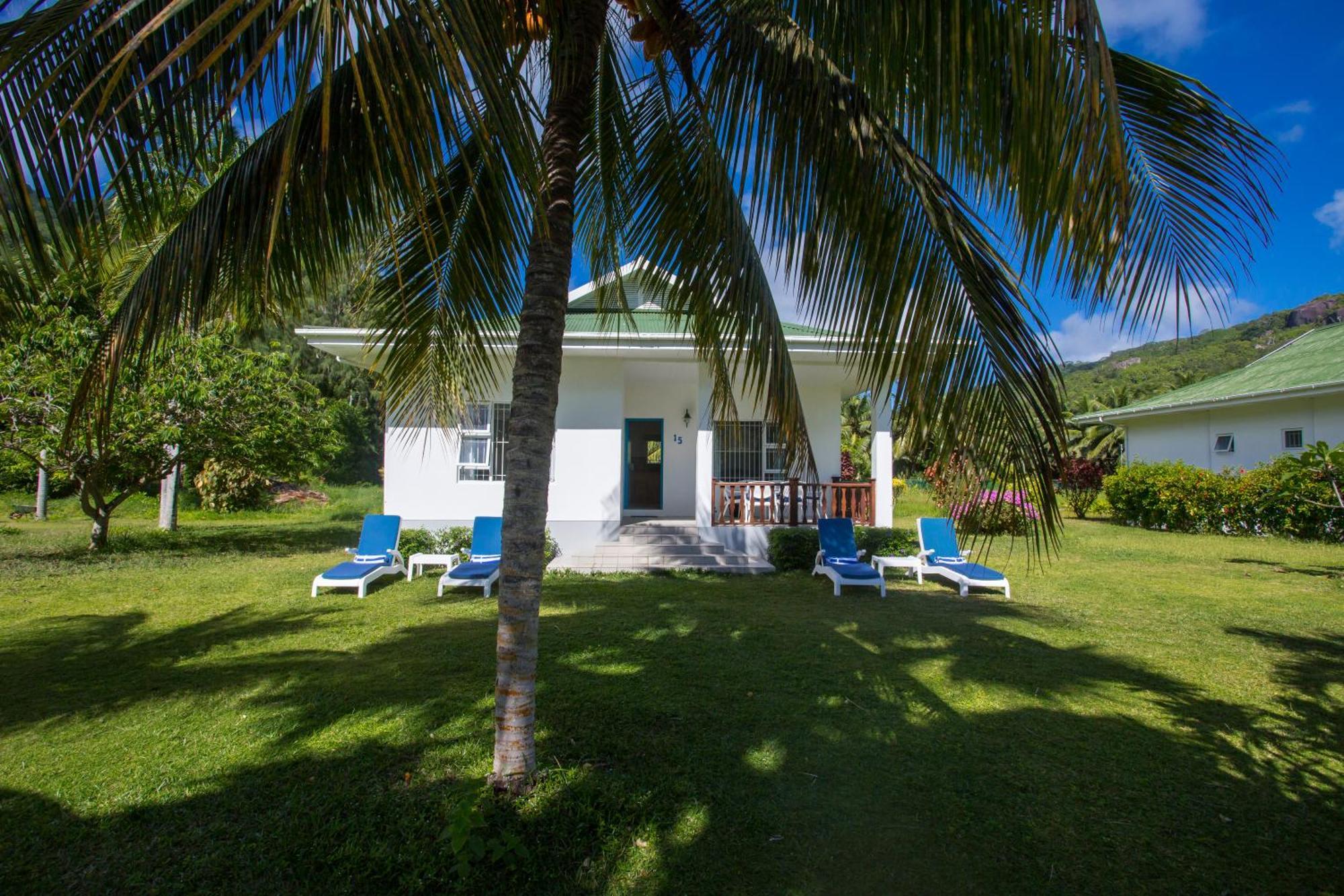 Chalets D'Anse Forbans Selfcatering Такамака Экстерьер фото