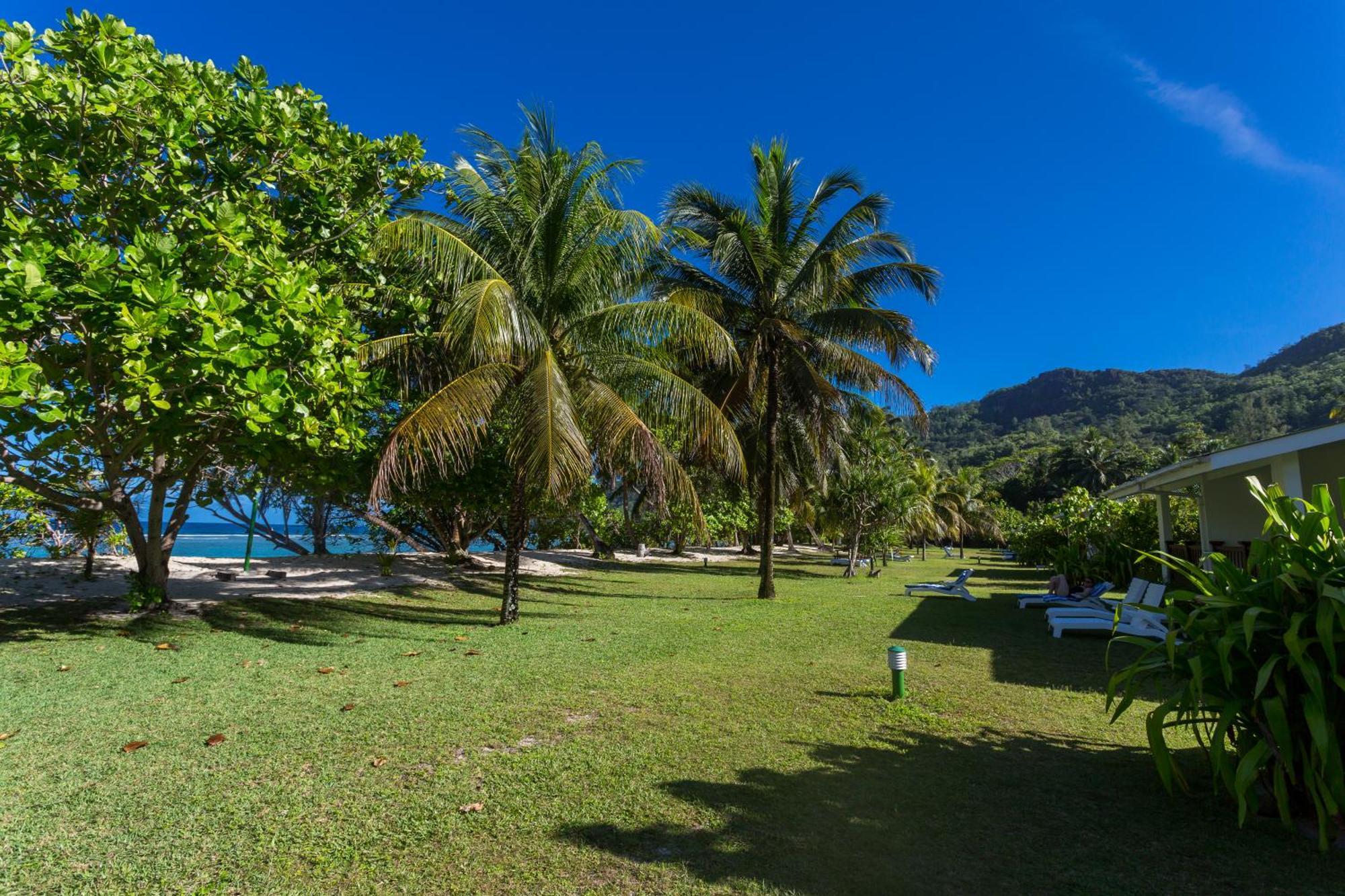 Chalets D'Anse Forbans Selfcatering Такамака Экстерьер фото