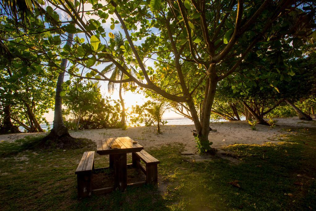 Chalets D'Anse Forbans Selfcatering Такамака Экстерьер фото